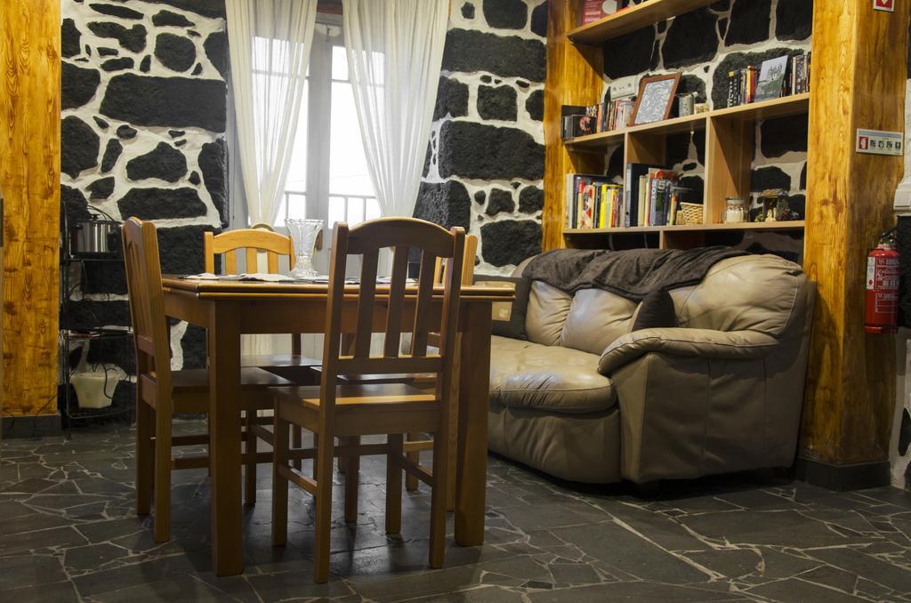 Stone Dreams - Pedra Da Atafona Villa Calheta de Nesquim ภายนอก รูปภาพ